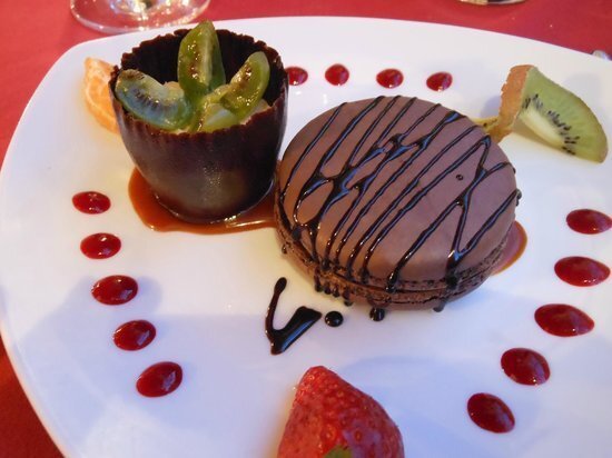 Logis Hôtel Le Puits Doré 5