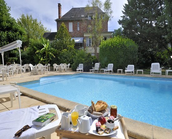 Logis Hôtel les Flots Bleus