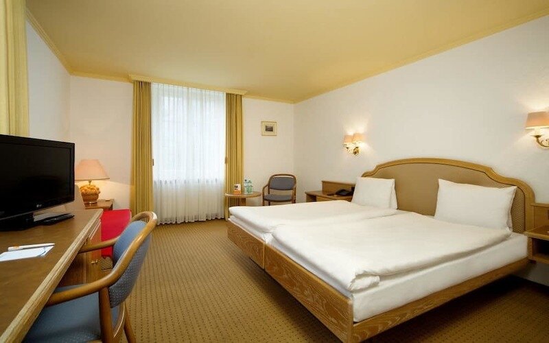 Thermalhotels & Alpentherme Leukerbad 2