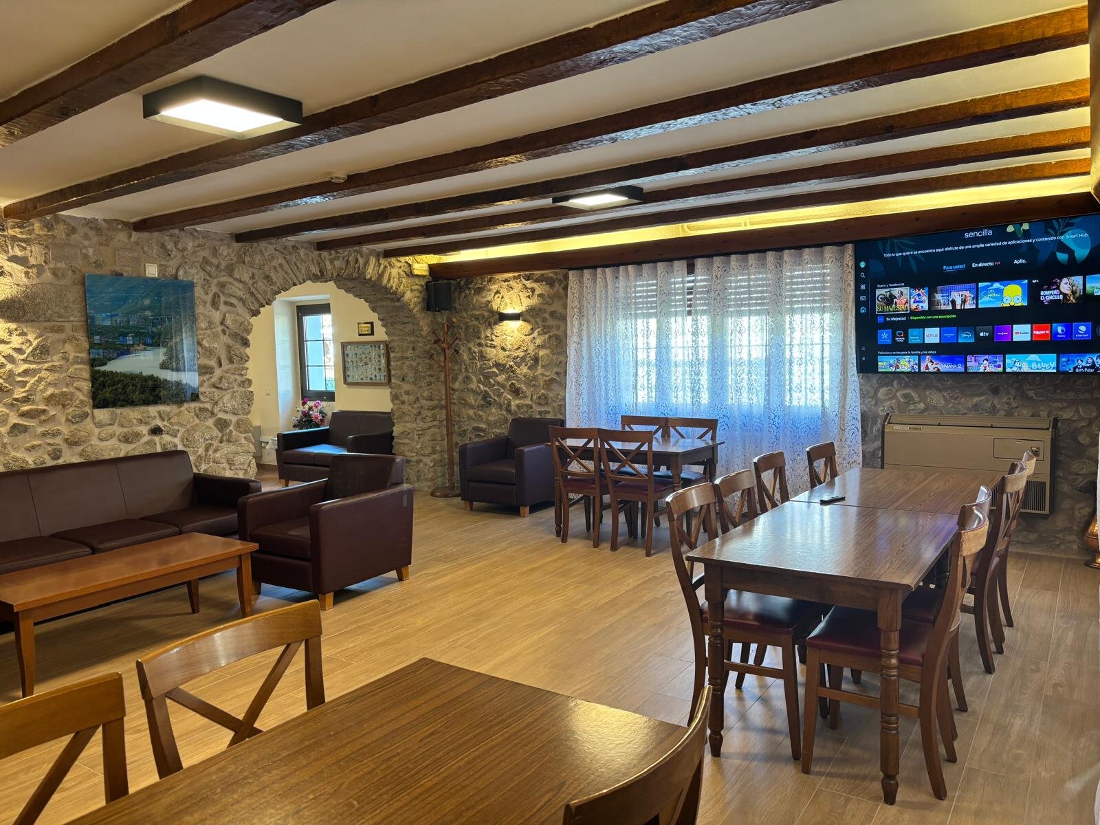 Hotel Restaurant La Quadra 5