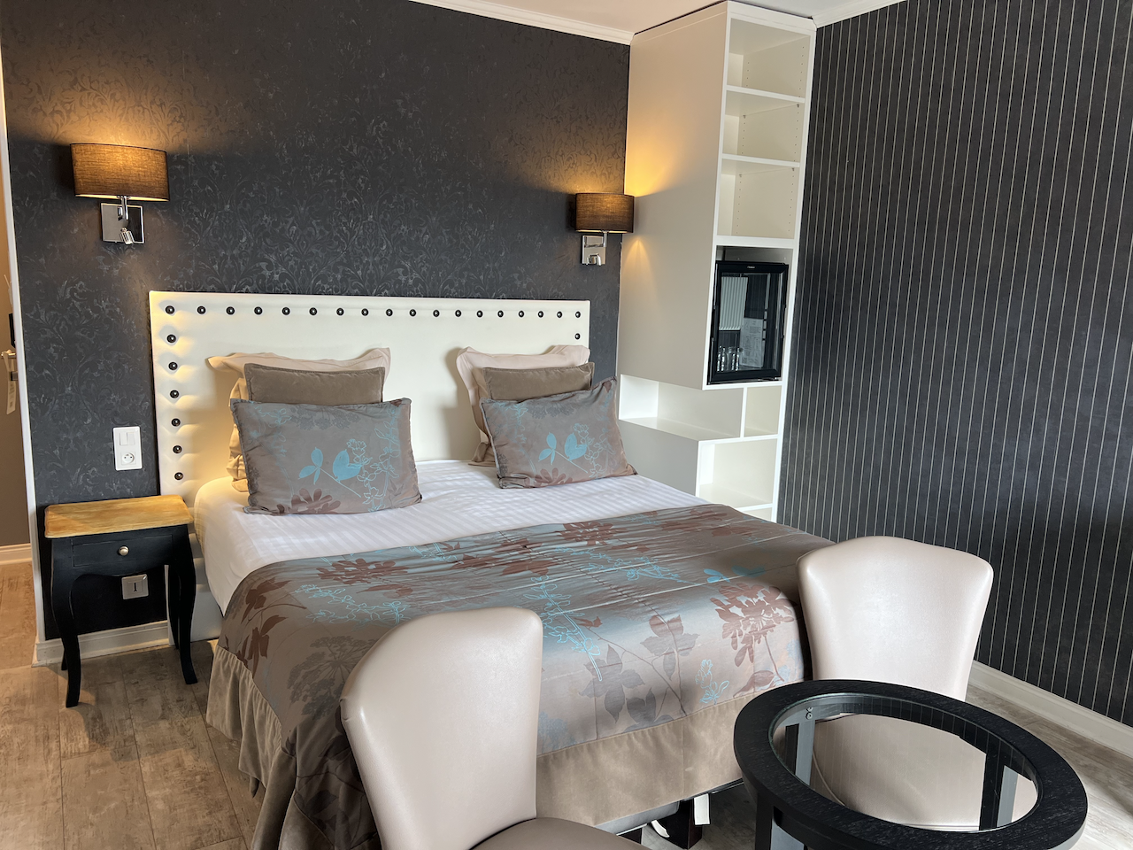 Hôtel Le Trophée 5