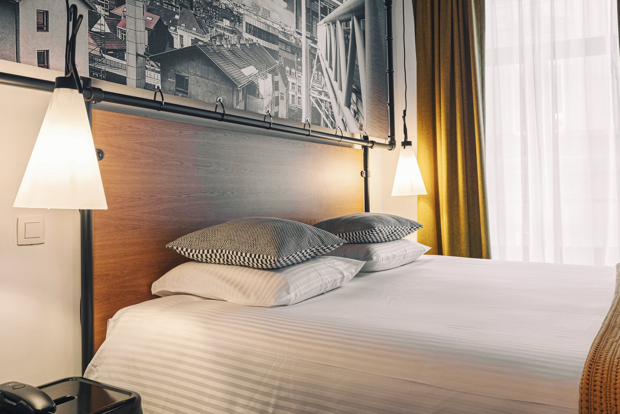 Zoom Hotel