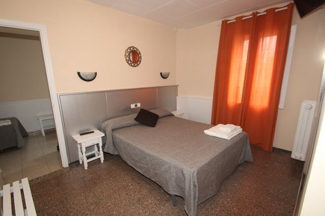 Hostal Empordà 5
