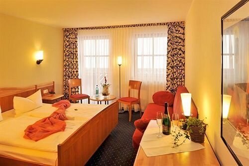 Familienhotel Hubertusbaude 5