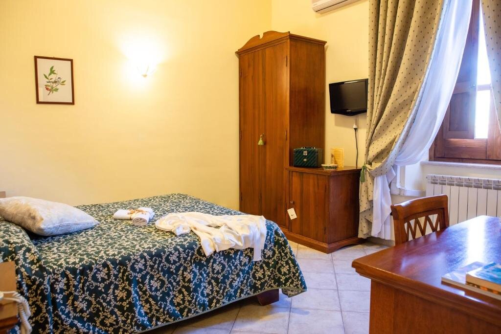 Hotel il Cavalier d'Arpino 3