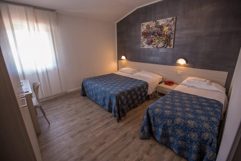 Hotel RossiS 4