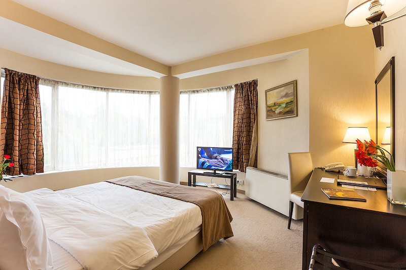 Best Western Plus Bristol Hotel 5