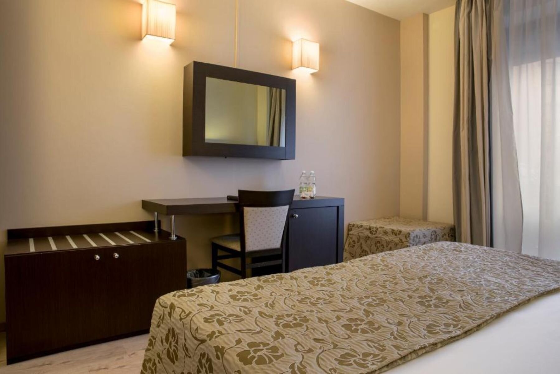 Hotel Executive 5