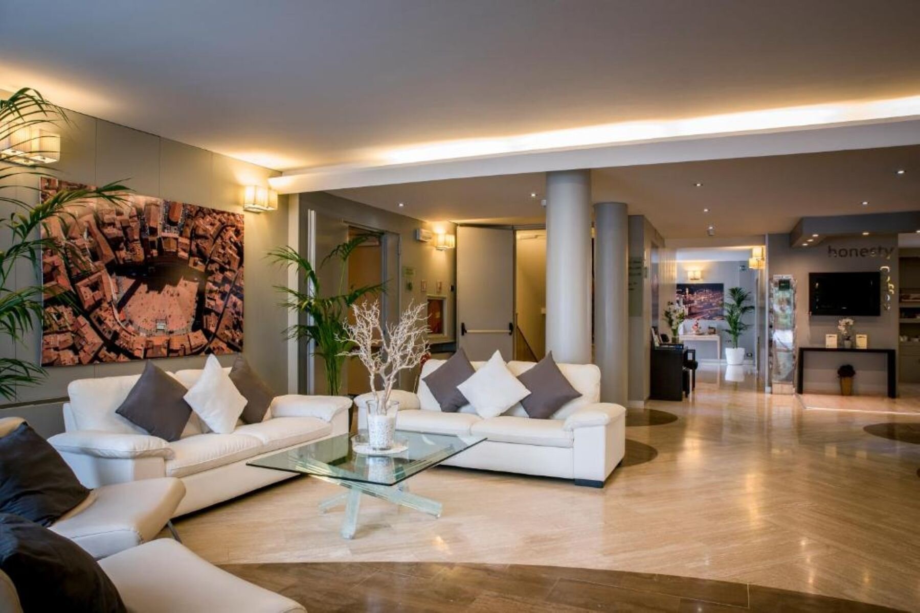 Hotel Executive 2