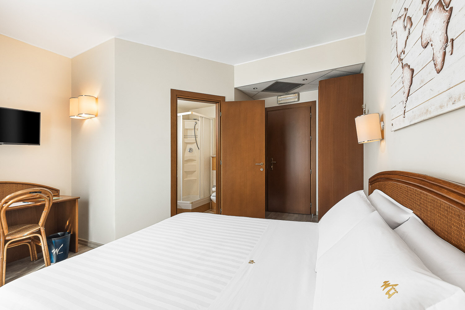 Welcome Hotel 3