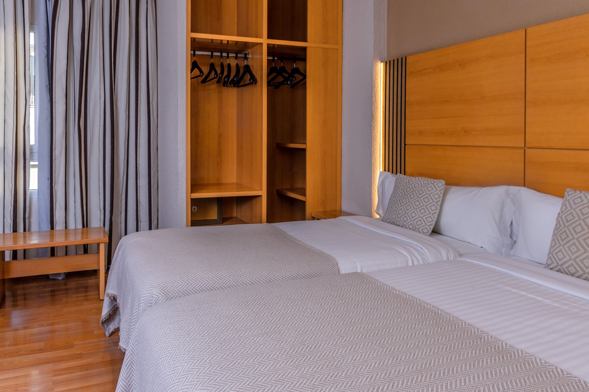 Hotel Serrano 3