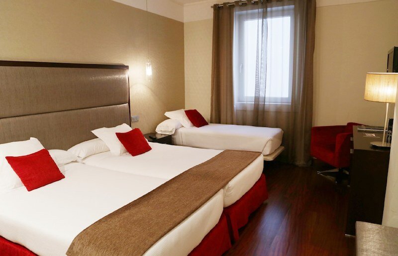 Hotel Compostela 5