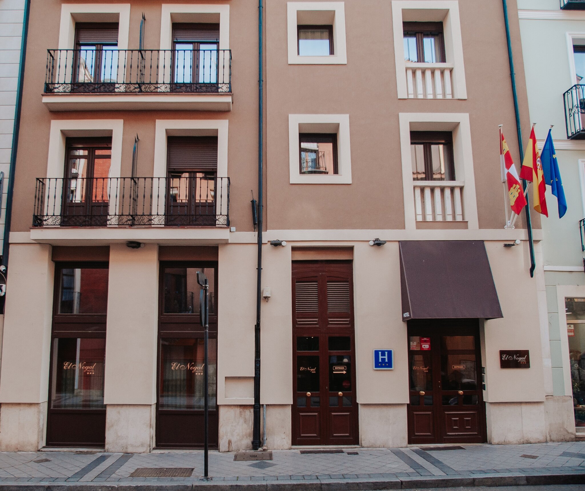 Hotel El Nogal