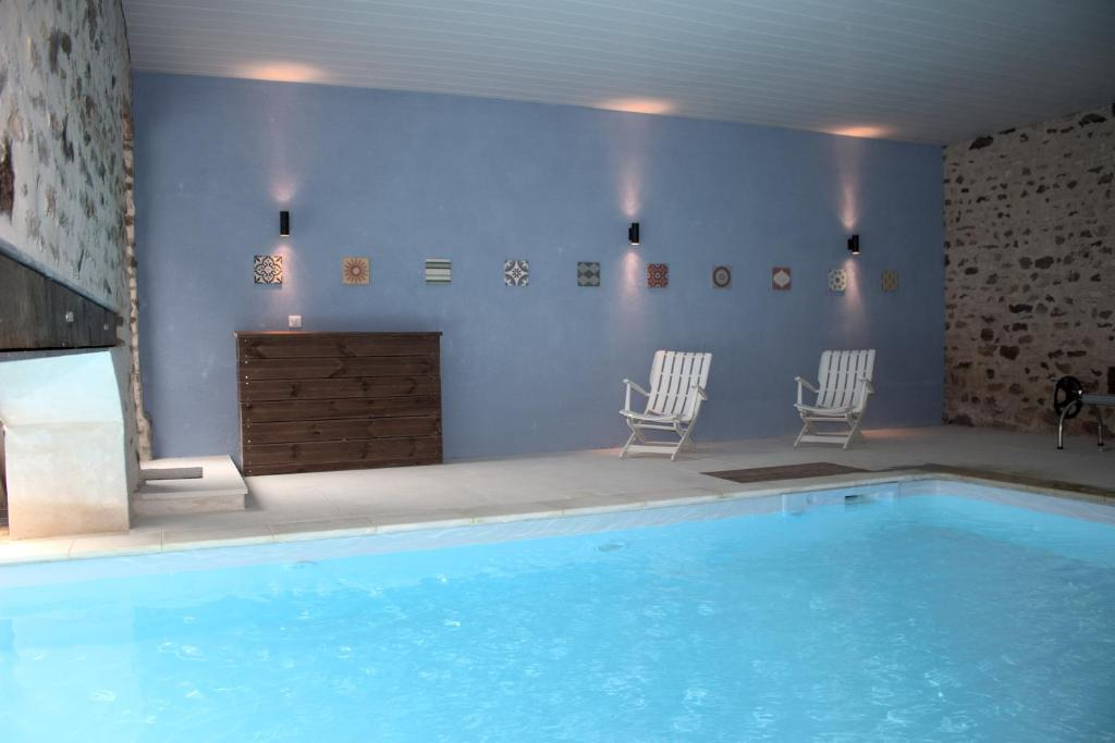 Ferme-Château de Cordey & Spa 4