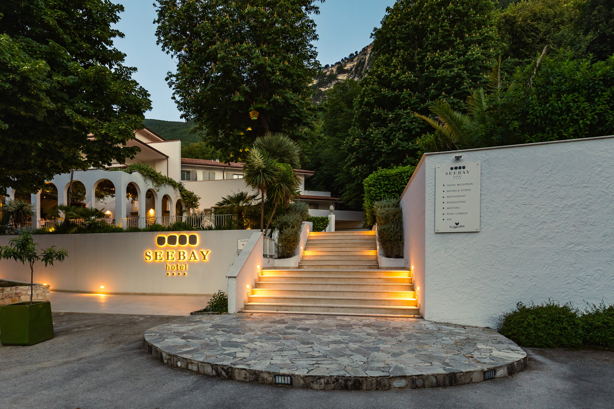 Seebay Hotel