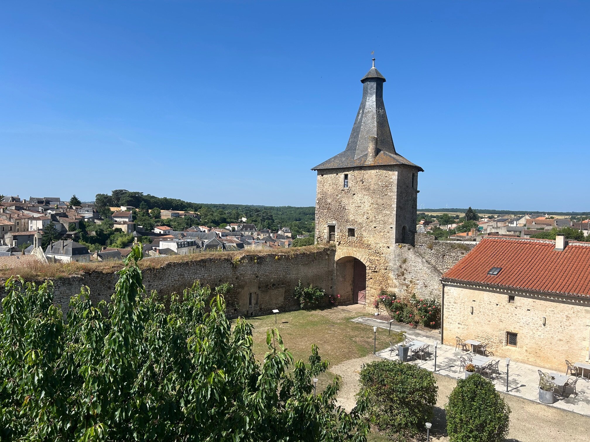 Le Vieux Château 3