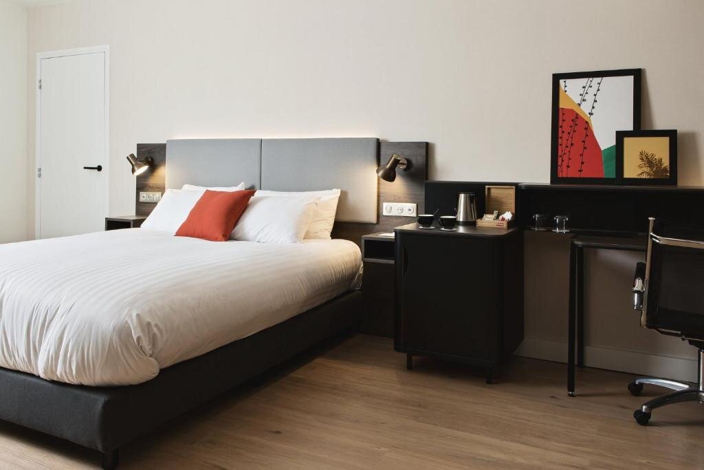 Holiday Inn Toulon City Centre 5