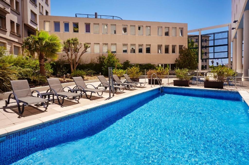 Holiday Inn Toulon City Centre 2