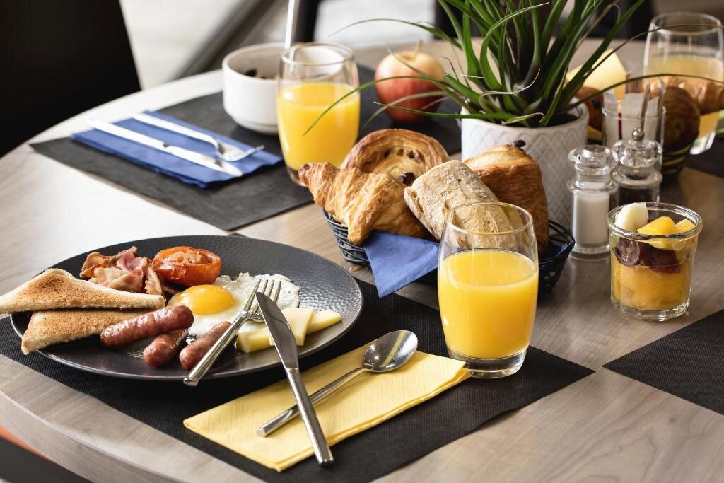 Holiday Inn Toulon City Centre 4