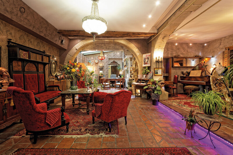Hôtel Renaissance 3