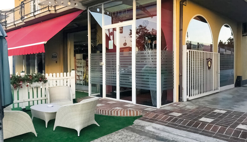 Ascot Hotel 2