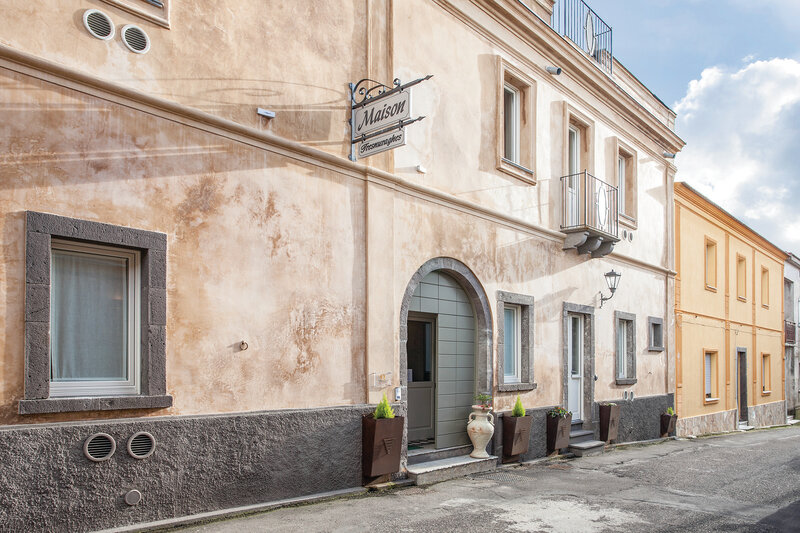 La Maison Hotel 2