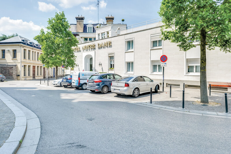 Brit Hotel Notre-Dame- Valenciennes 2