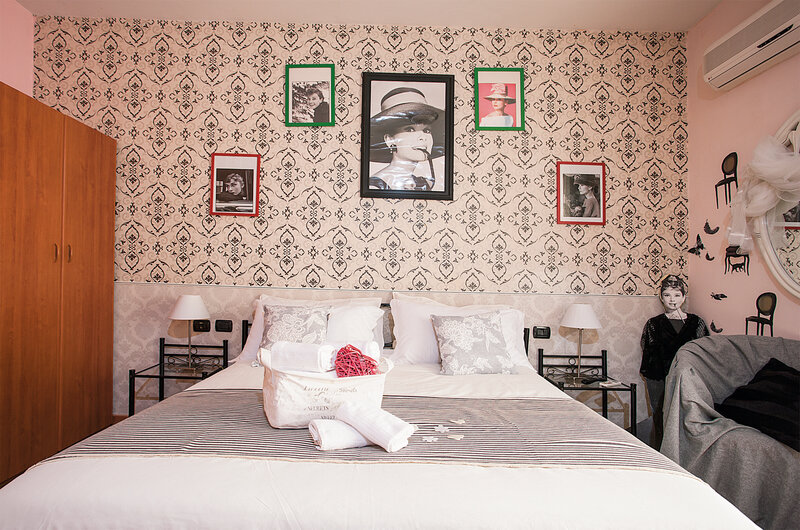 Hotel Cine Holiday 4