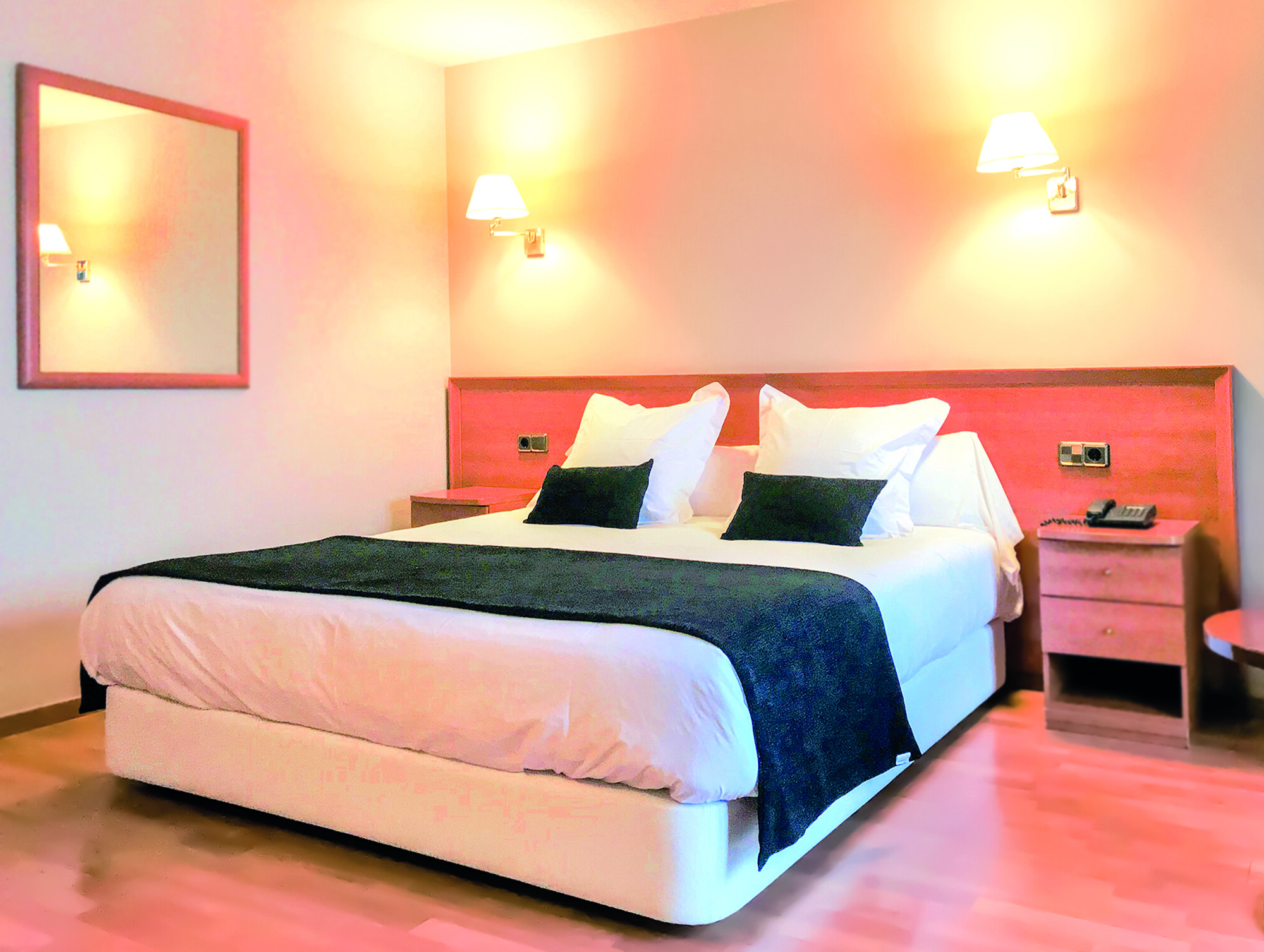 Hotel & Spa Niunit 3