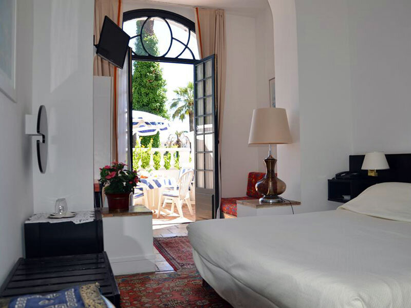 Hôtel des Mimosas 3