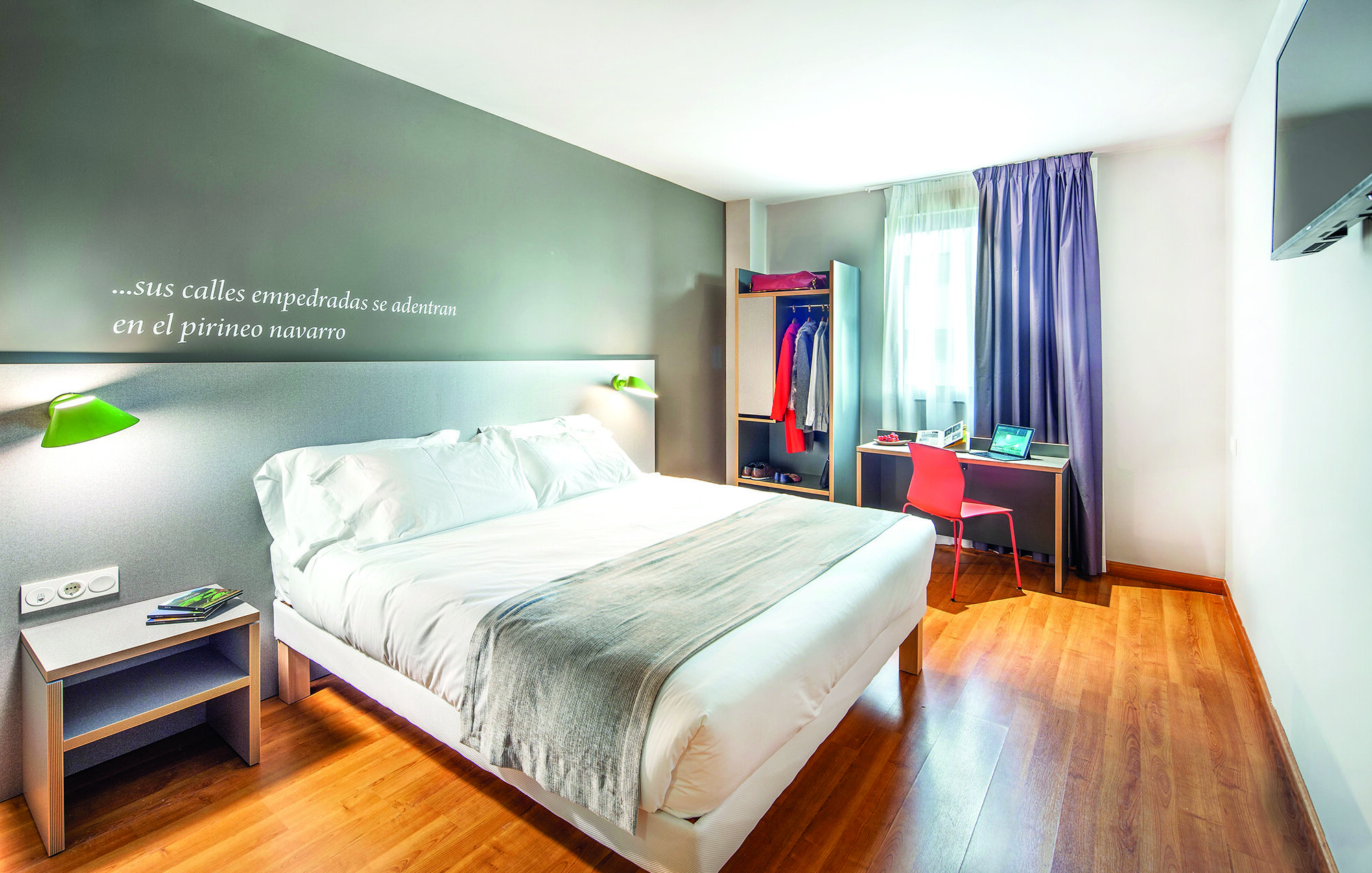 Hotel Ibis Styles Pamplona Noain 2