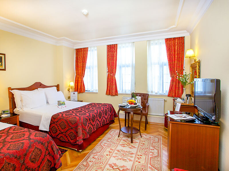 Amber Hotel 2