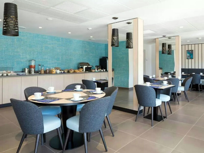 Hôtel Opéralia Les Pins 2