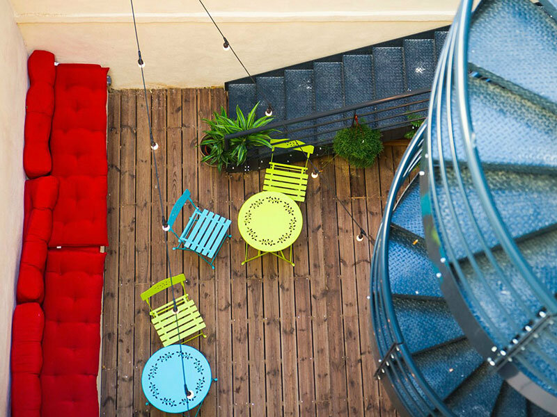 Georges Hostel & Café 3