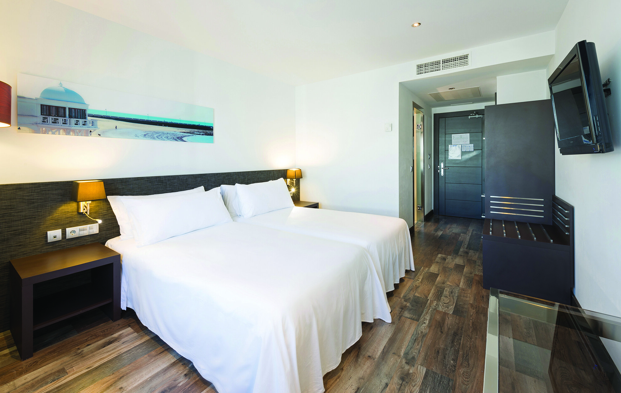 Hotel Cádiz Paseo del Mar Affiliated by Melia 2