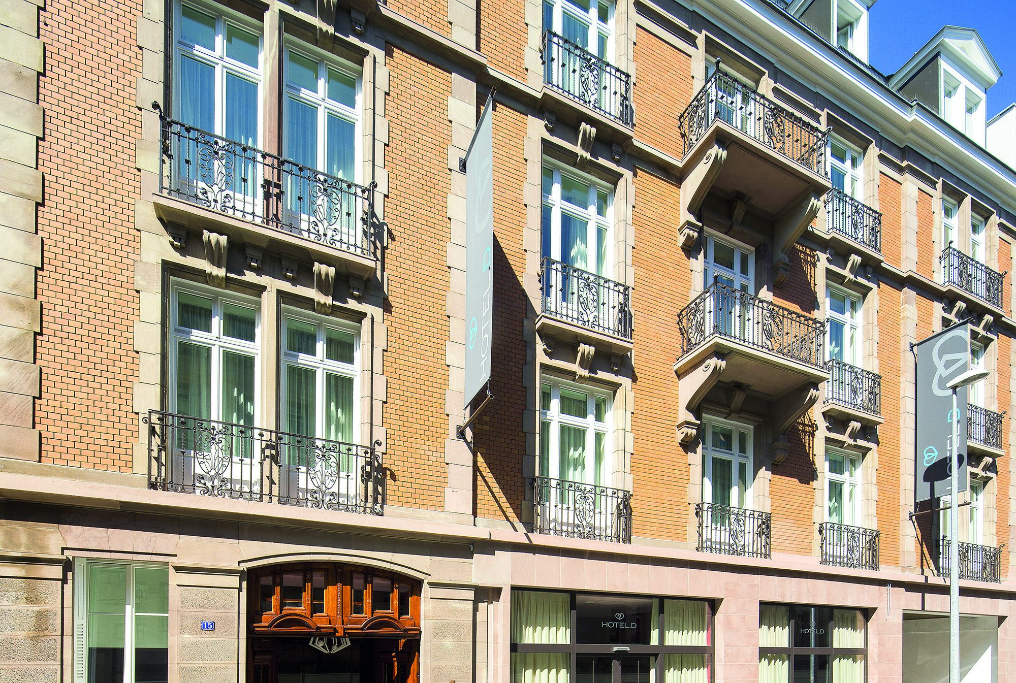 Hôtel D 2