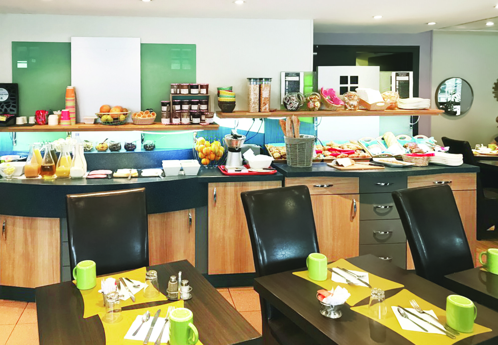 Hotel Ibis Styles Angers Centre-Gare 2