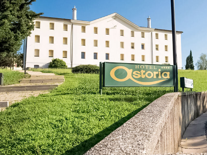 Phi Hotel Astoria