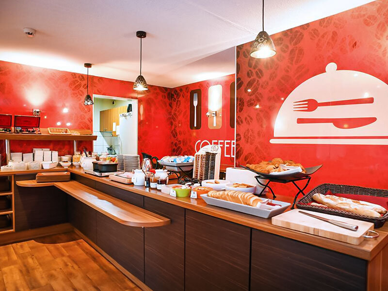 Brit Hotel Saint-Lô 3