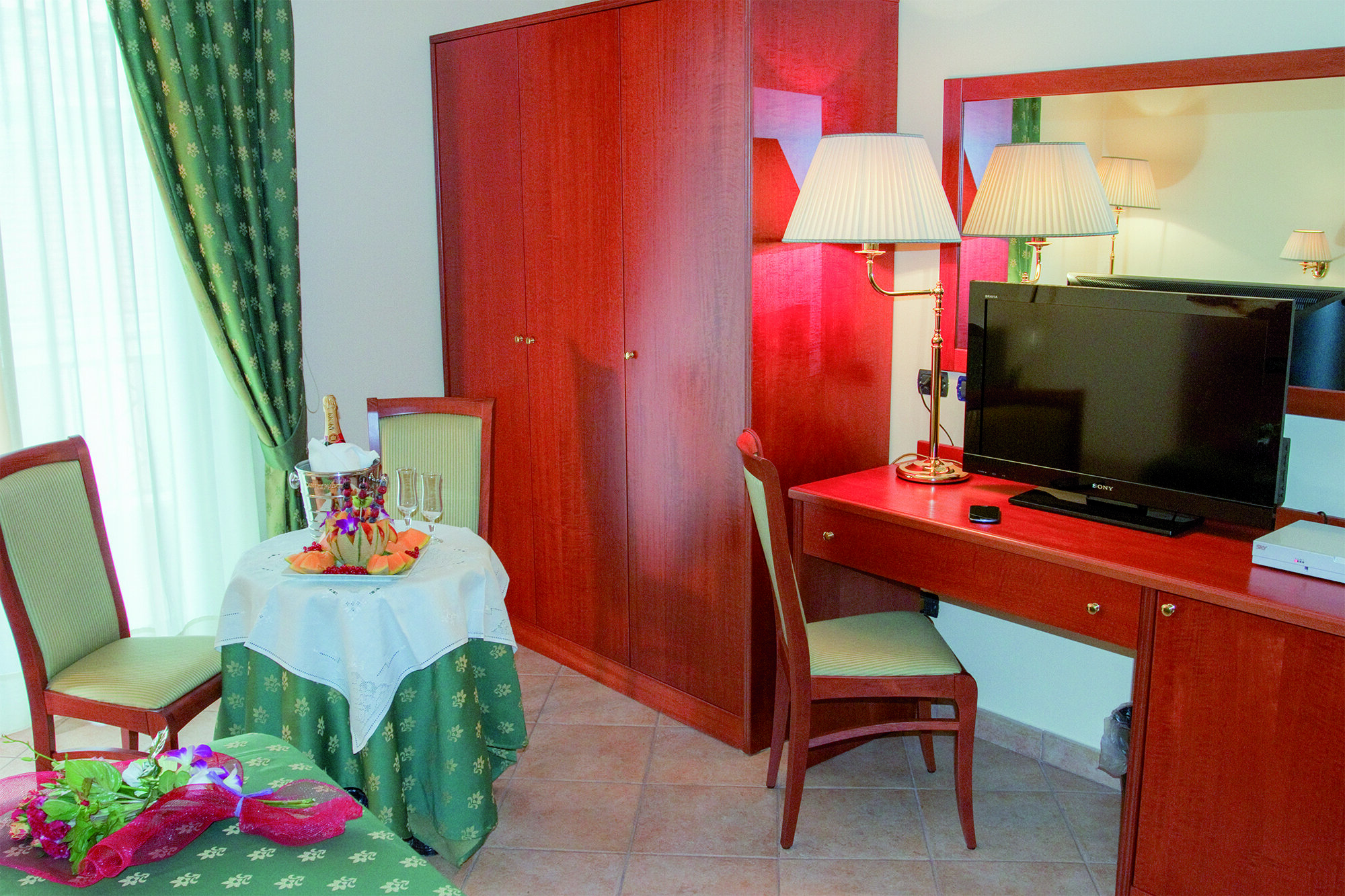 Hotel Tito Serranò 3