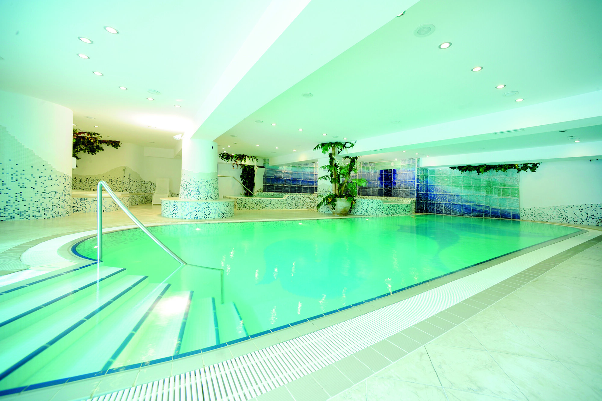 Luna Wellness Hotel 5