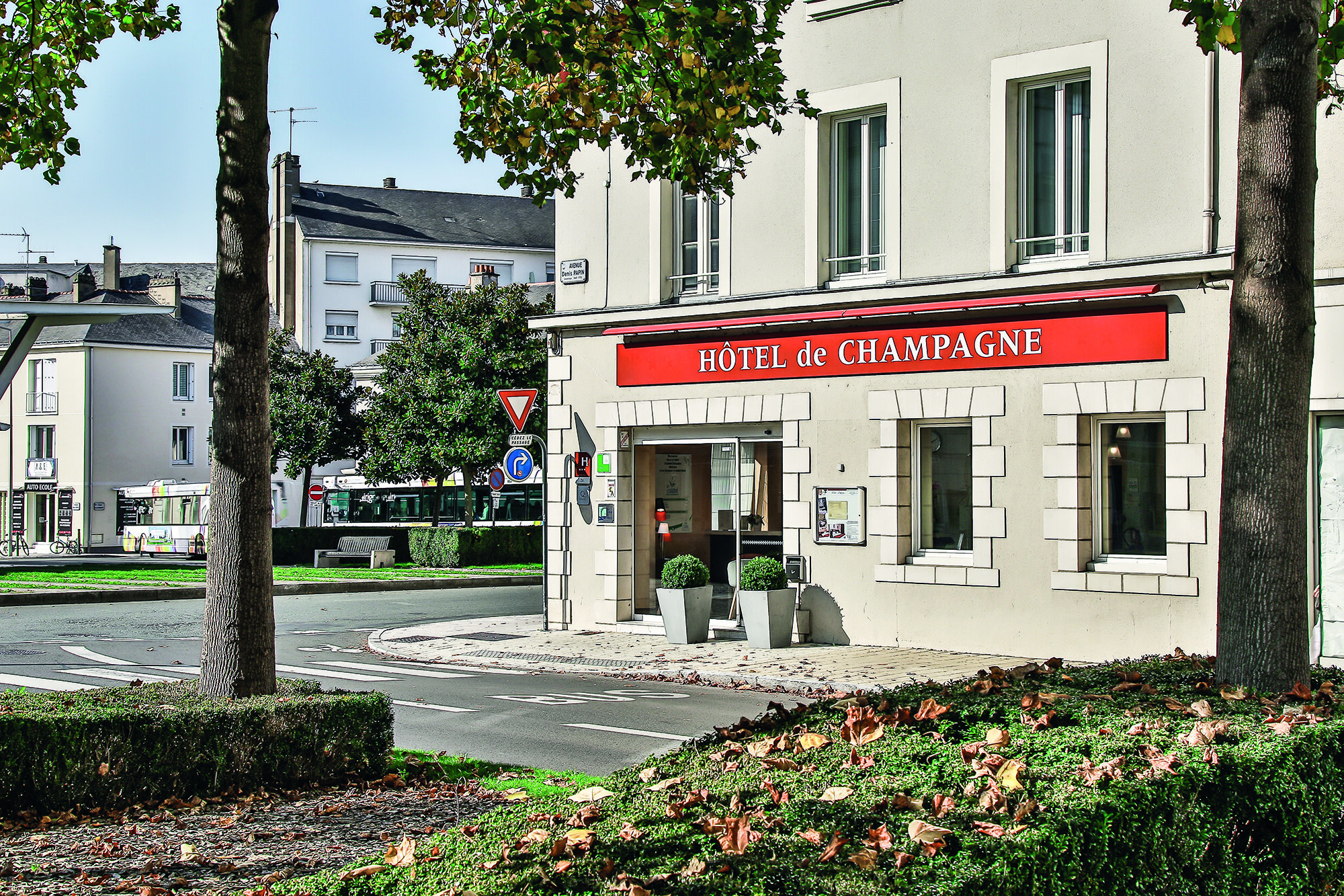 Hôtel de Champagne 5