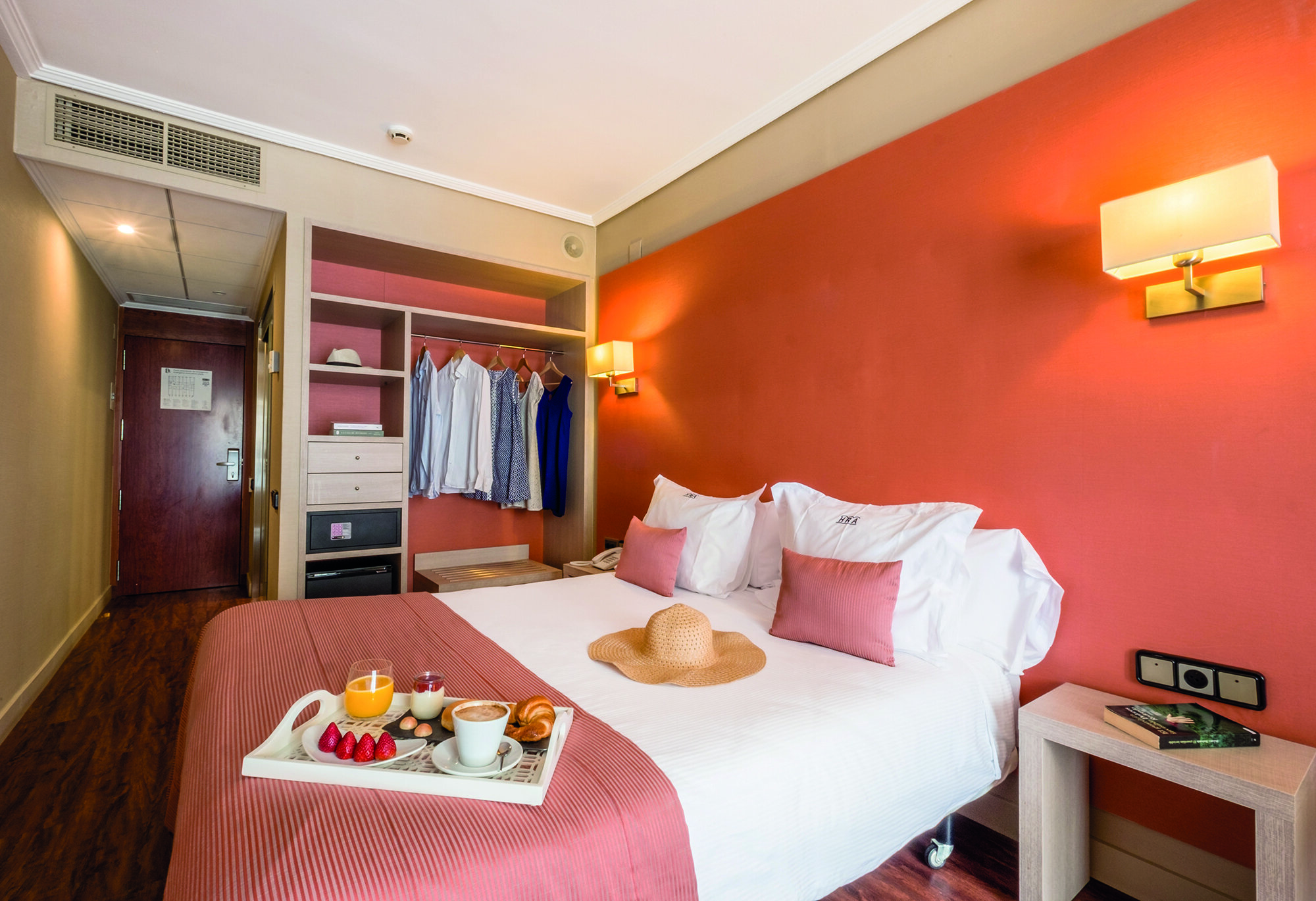 Num Hotel 2