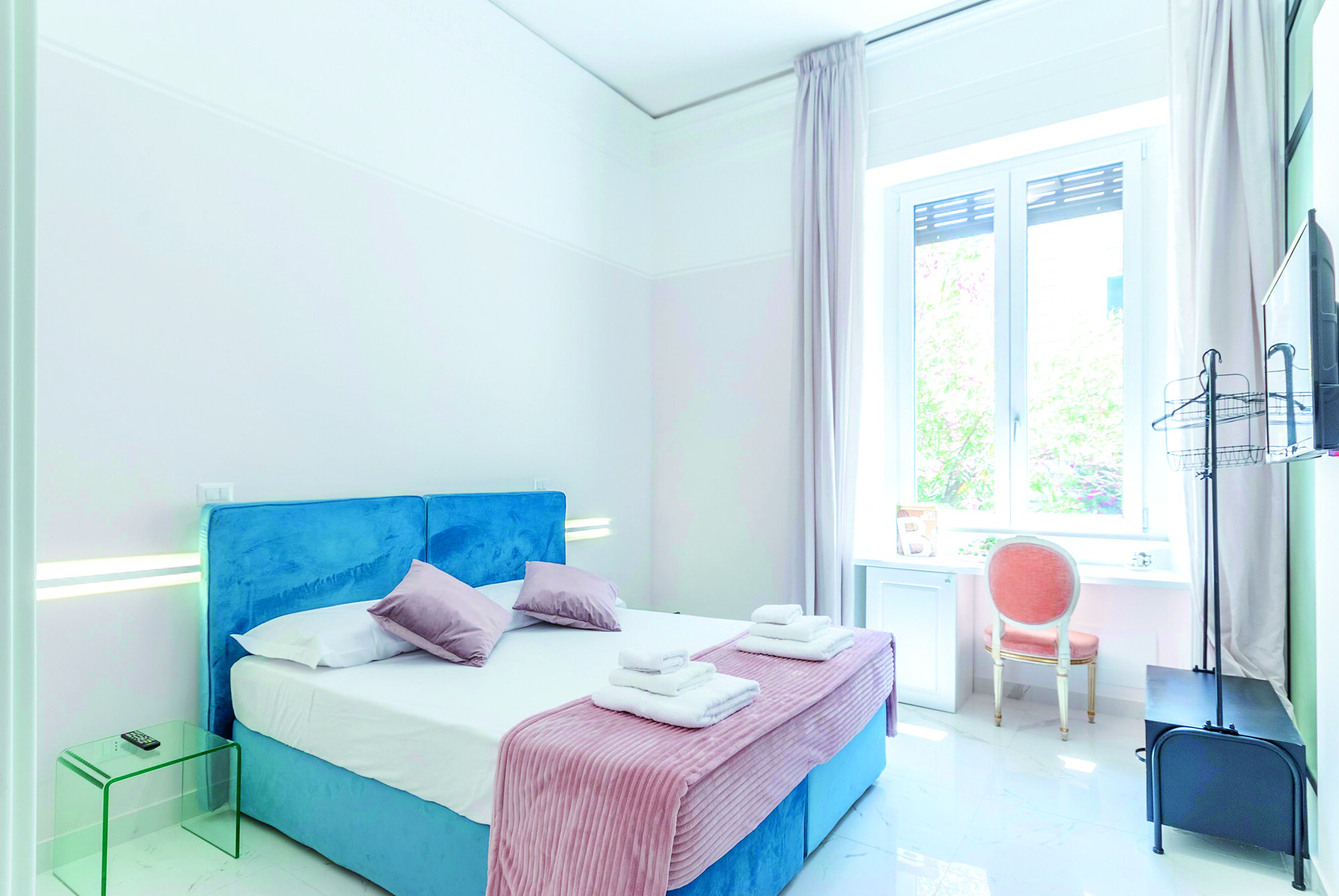 Bea Suites Luxury Rooms 3