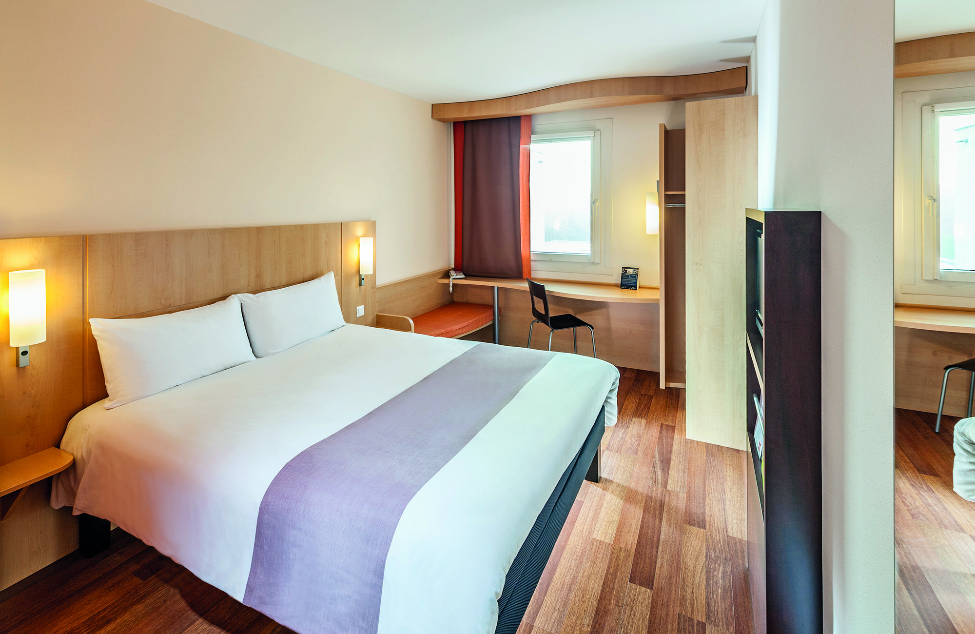 ibis Plzen 2