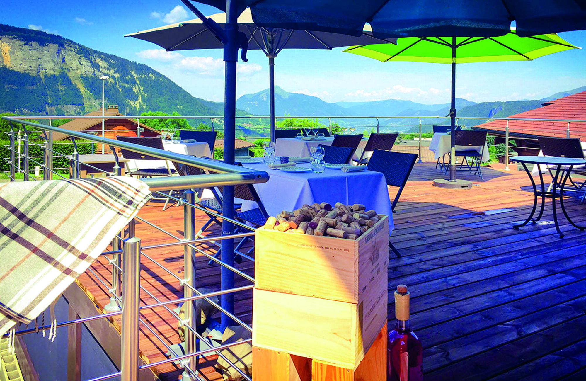 Hôtel La Croix de Savoie 2