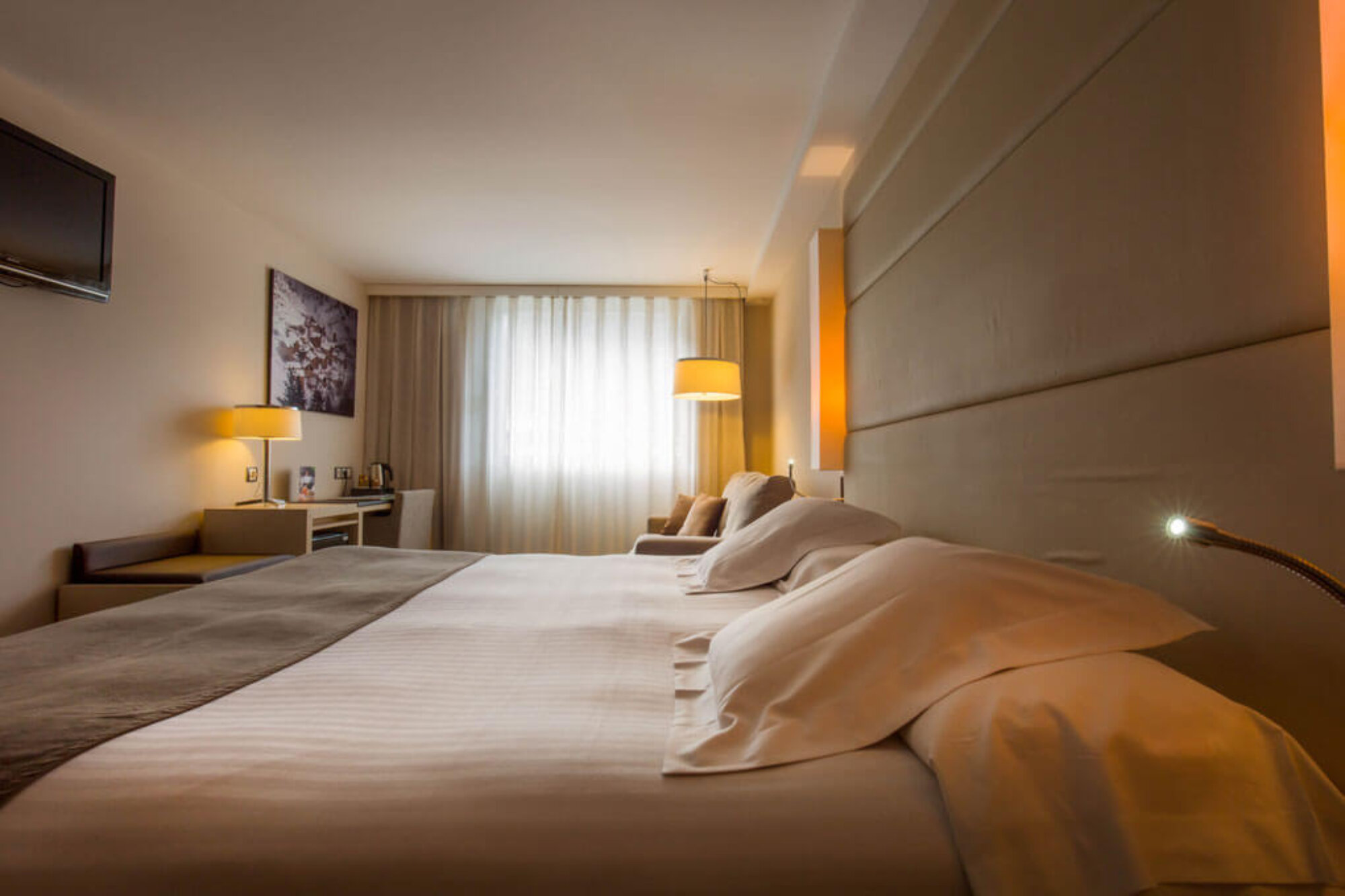 Yomo Mola Park Hotel 2