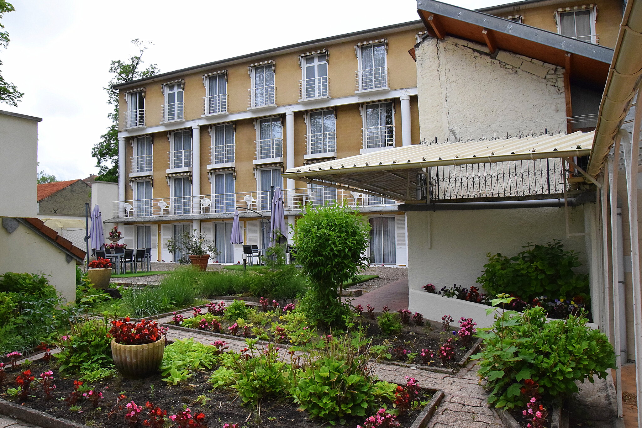 Hôtel des Lauriers Roses 4