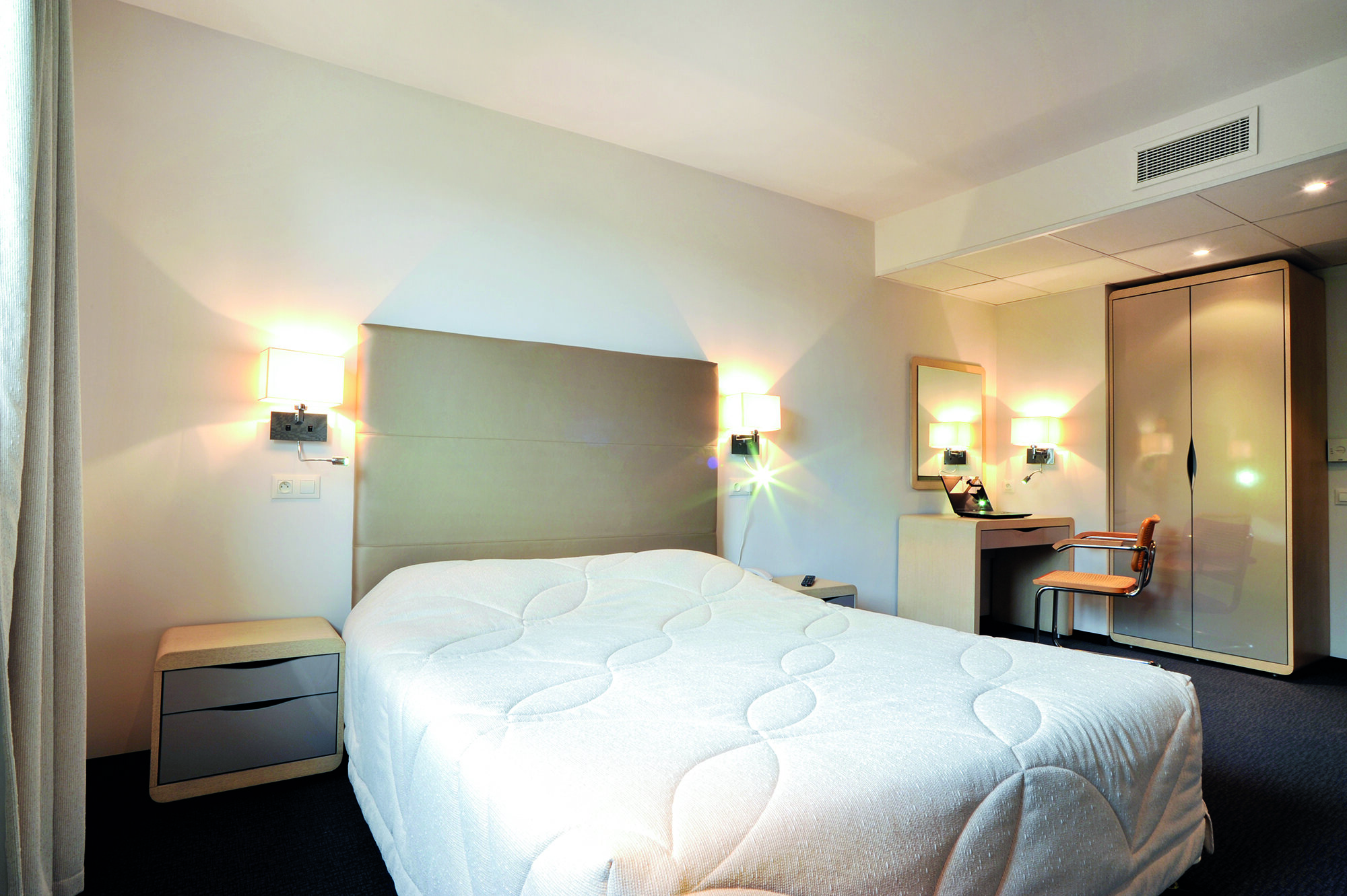 Hôtel Inspiration by Balladins Villefranche-de-Rouergue 2