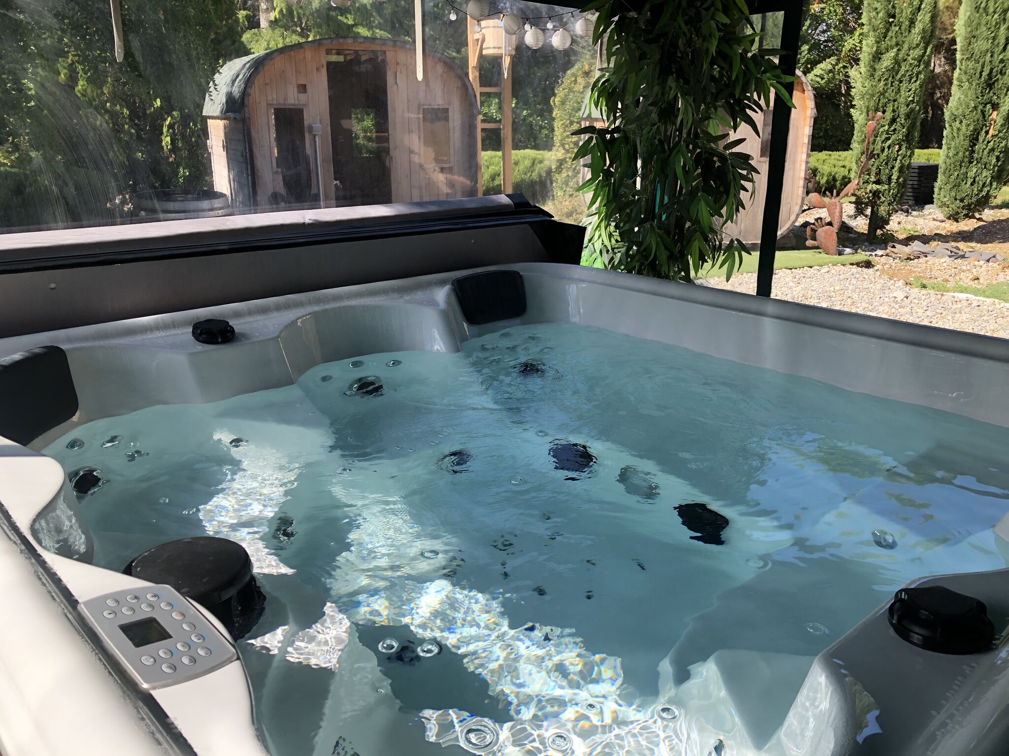 Déjeunez Sous l'Arbre Spa & Resort 2